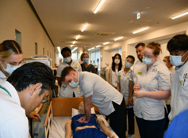 成田病院での実習の様子