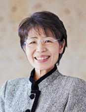 成田保健医療学部長 城間 将江 教授